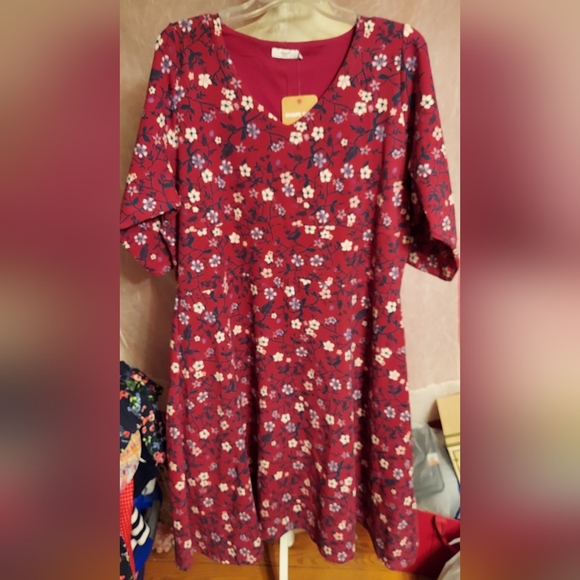 NEW Cotton Traders Tummy Control Floral Print Midi Burgundy Dress Size 18 - Picture 1 of 9